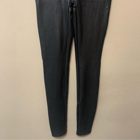 Spanx Faux Leather Leggings in Black Size Medium NWT New - Picture 4 of 12